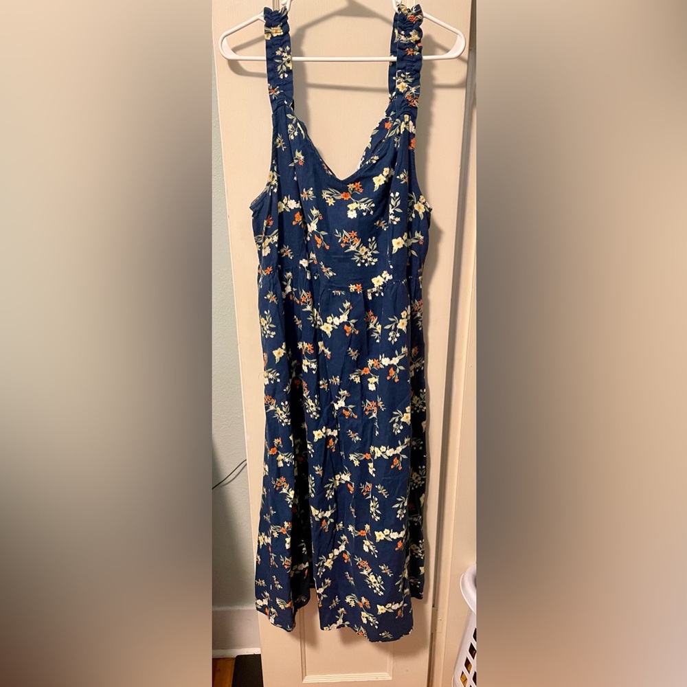 4/$25 bundle deal- Floral Navy Dress